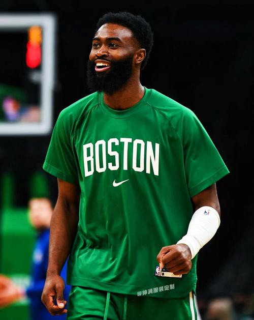 马斯切拉诺：梅西整个赛季都令人惊叹，他来这就是为了奖杯（马斯切拉诺：梅西本季表现惊艳，他来此只为夺冠）