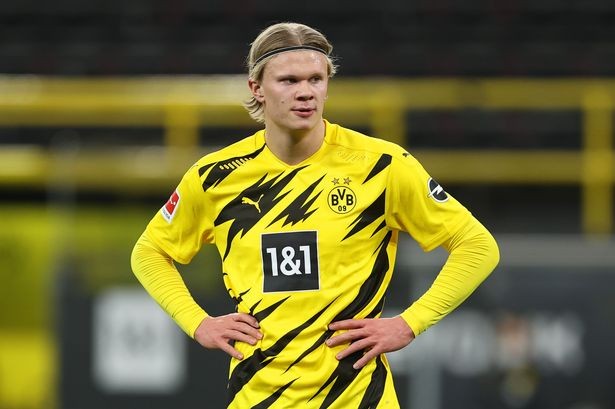 荷媒：利物浦有意阿尔克马尔新星斯密特，斯洛特对其很欣赏（荷媒：利物浦关注阿尔克马尔新秀斯密特，斯洛特青睐有加）