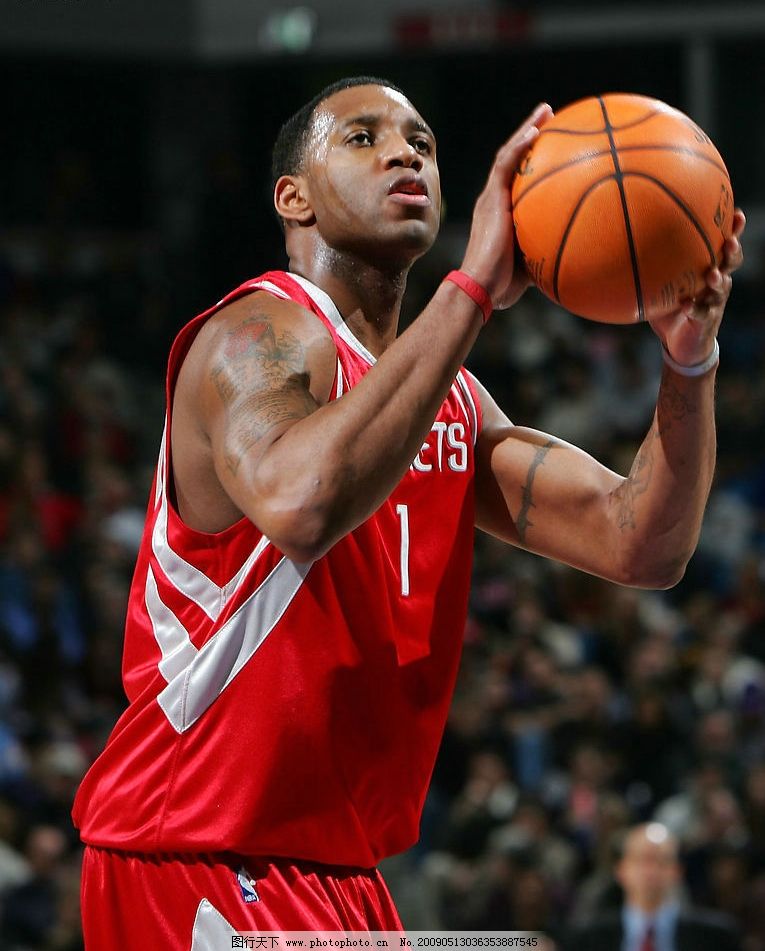 WTT总决赛男单8强对阵：王楚钦vs大勒布伦，向鹏vs林诗栋（WTT总决赛男单八强对阵揭晓：王楚钦迎战大勒布伦，向鹏对决林诗栋）