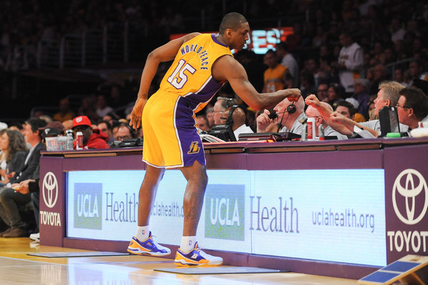 埃贝尔：努贝尔今天有一两次失误，但他依然是一名杰出的门将（埃贝尔力挺努贝尔：虽有一两次失误，仍是杰出门将）