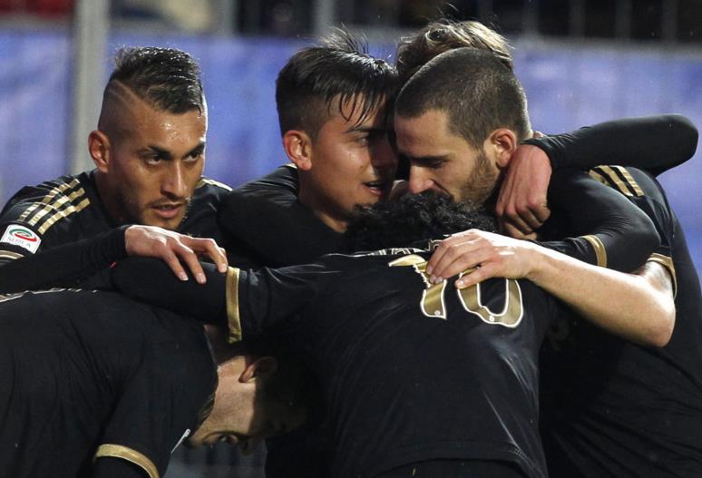 美记：独行侠交易戴维斯并非板上钉钉，他们不着急聘请总经理（美记称：独行侠追求戴维斯的交易尚未定案，暂不急于任命总经理）