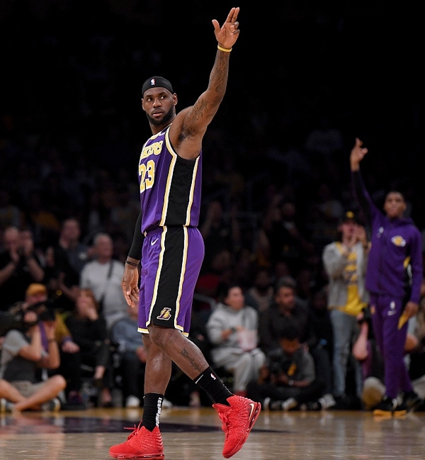 记者：莫斯科鱼雷和辽宁铁人争夺萨缅托，两队都提供报价了（记者：莫斯科鱼雷与辽宁铁人竞逐萨缅托，双方均已报价）