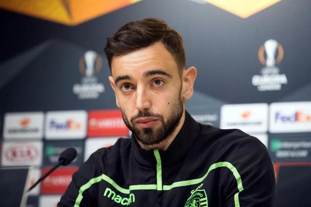 经纪人：米内罗竞技未与胡尔克就续约进行接触（经纪人称米内罗竞技尚未与胡尔克谈续约）