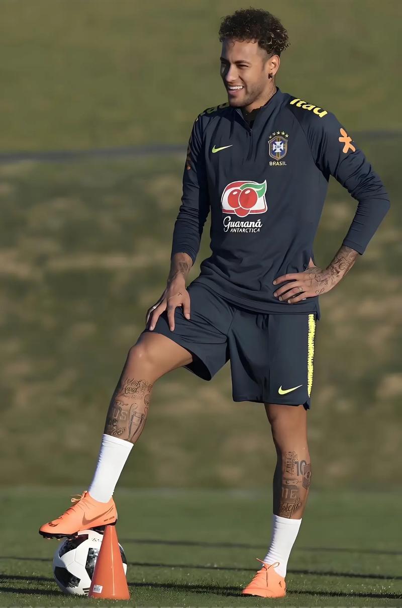 泰山队海口开启冬训，三名新星缺席国足集训（泰山队海口拉开冬训序幕，三小将缺席国足集训）